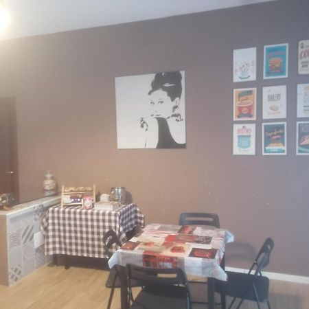 Emmanueli65 Fronte Clinica Per 5 Matrimoniale 2 Singoli 1 Divano Letto Пьяченца Экстерьер фото
