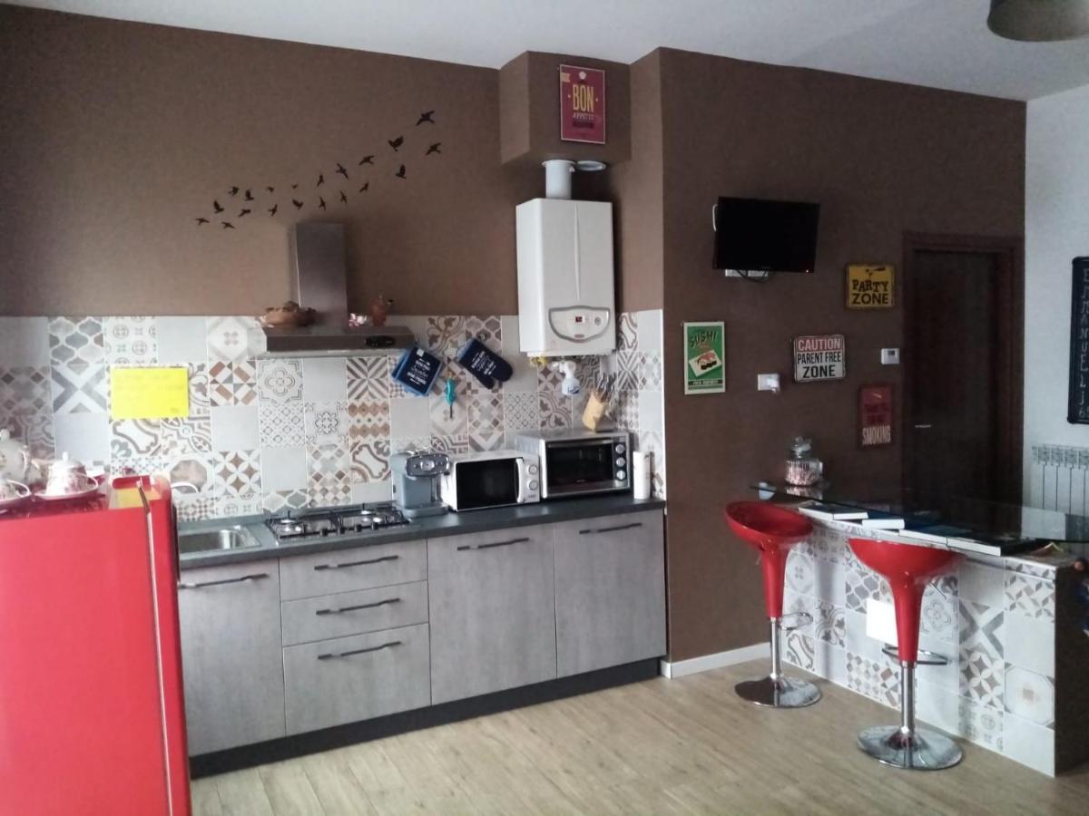 Emmanueli65 Fronte Clinica Per 5 Matrimoniale 2 Singoli 1 Divano Letto Пьяченца Экстерьер фото