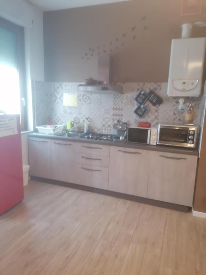 Emmanueli65 Fronte Clinica Per 5 Matrimoniale 2 Singoli 1 Divano Letto Пьяченца Экстерьер фото