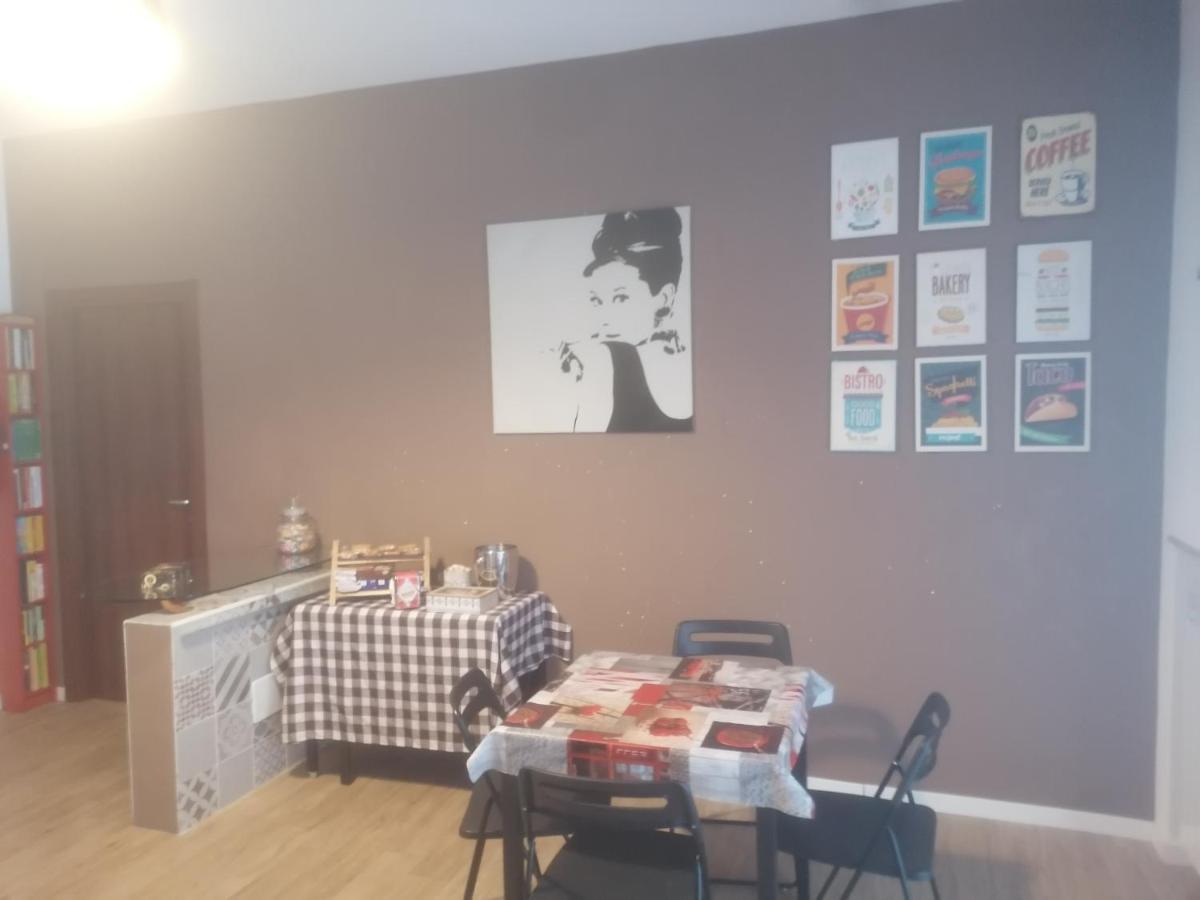 Emmanueli65 Fronte Clinica Per 5 Matrimoniale 2 Singoli 1 Divano Letto Пьяченца Экстерьер фото