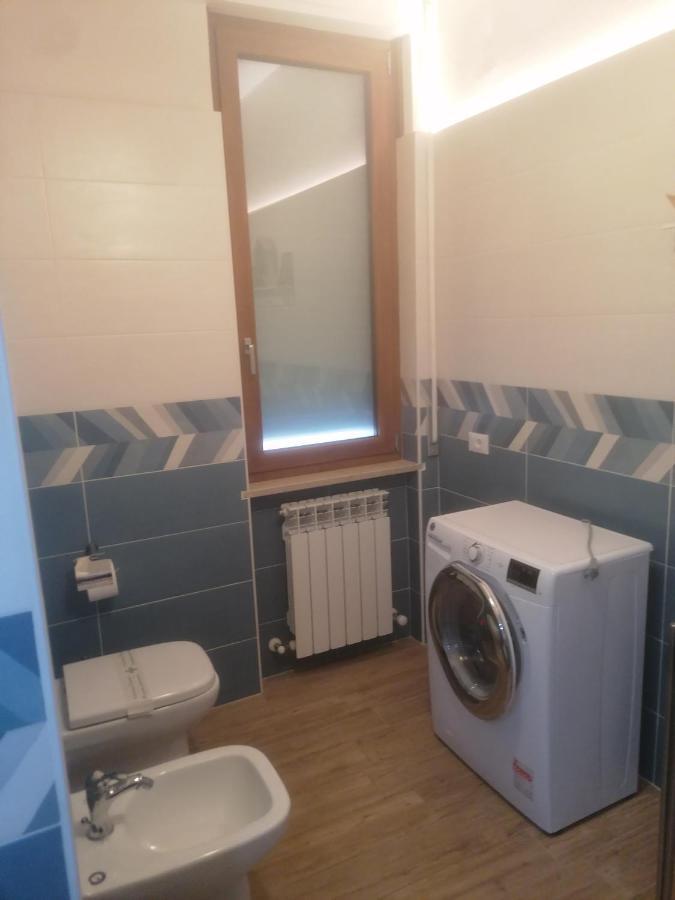 Emmanueli65 Fronte Clinica Per 5 Matrimoniale 2 Singoli 1 Divano Letto Пьяченца Экстерьер фото